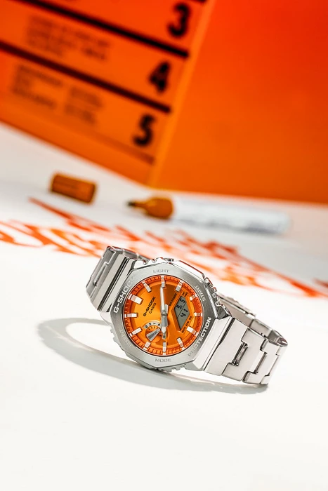 Casio G-Shock GM-2110D-4AER Casio G-Shock GM-2110D-4AER