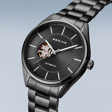 Bering  Automatic  16743-777