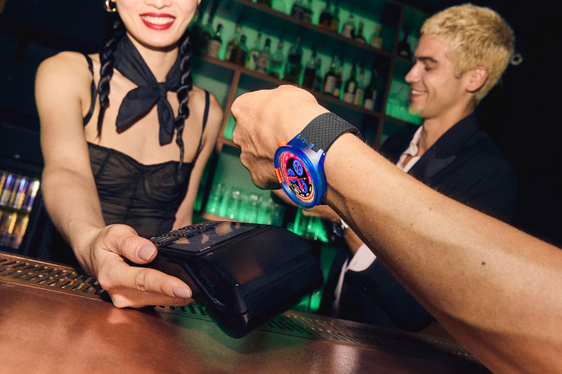 SWATCH NEON PARTY TO THE MAX SB06N102