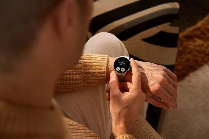 Samsung Galaxy Watch6 Classic SA.R940SB LTE 44mm Zilverkleurig Samsung Galaxy Watch6 Classic SA.R940SB LTE 44mm Zilverkleurig