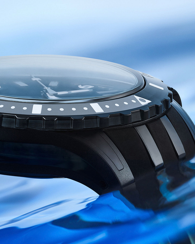 Swatch BLACK SEA NETTLE SSCU09B100