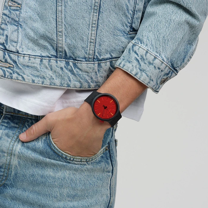 Swatch MIDNIGHT MODE SB05B111 Swatch MIDNIGHT MODE SB05B111