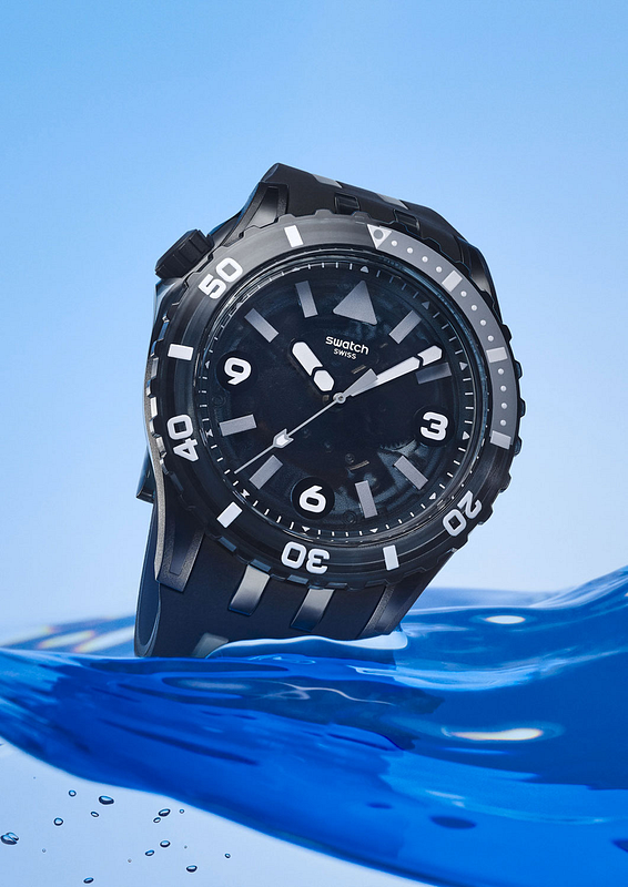 Swatch BLACK SEA NETTLE SSCU09B100
